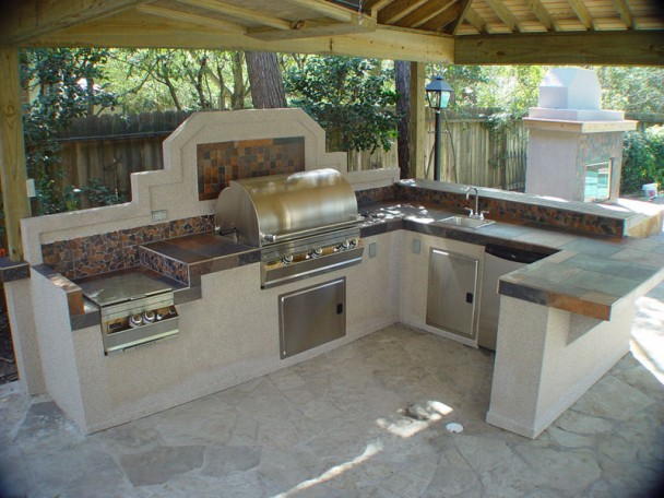 How-to-Build-an-Outdoor-Kitchen-out-of-Wood