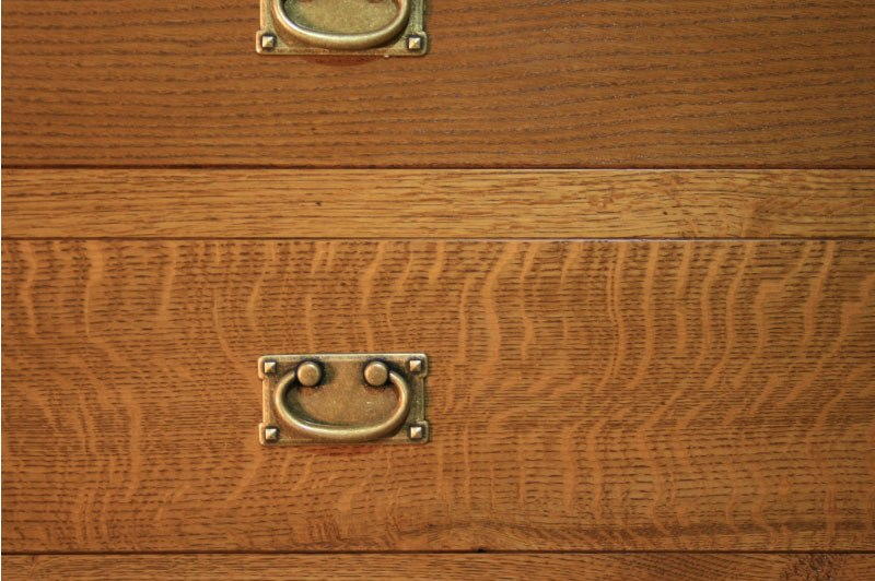 quarter-sawn-oak-tiger-striping